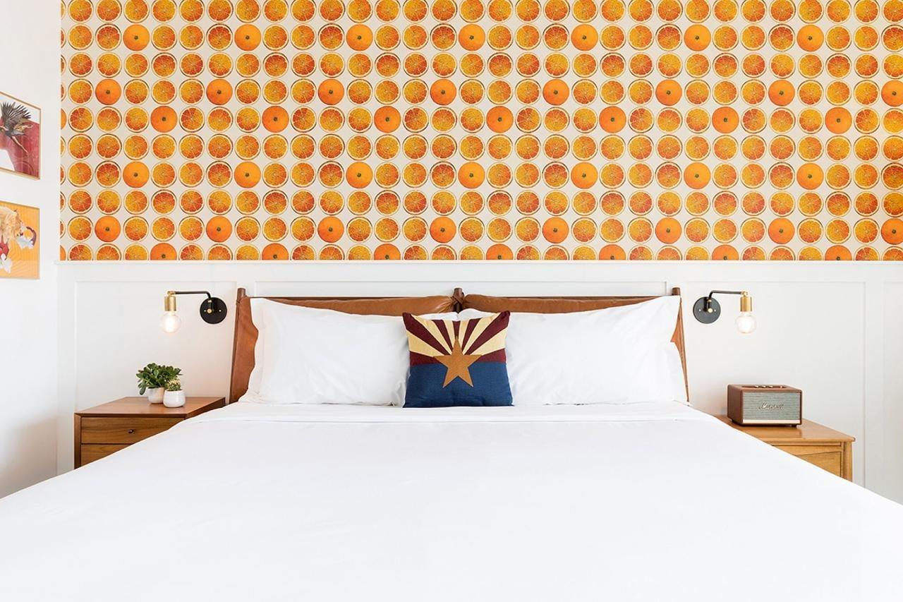 Rise Uptown Hotel Phoenix Bagian luar foto