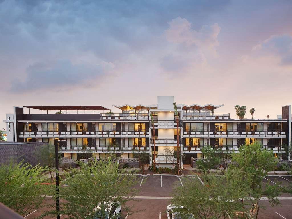 Rise Uptown Hotel Phoenix Bagian luar foto